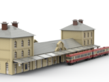 Construction en briques de la Gare de Pontoise (huisseries blanches)